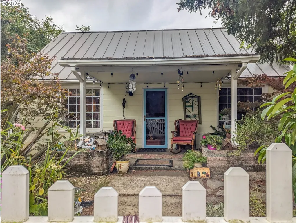 3842 Melrose Road Roseburg OR 97471