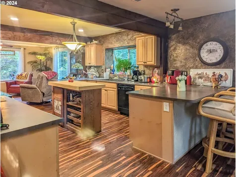 3842 Melrose Road Roseburg OR 97471