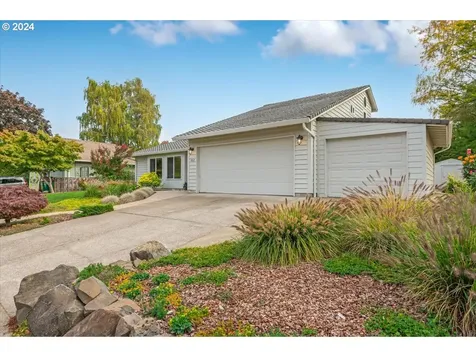 512 N Buckley Lane Newberg OR 97132