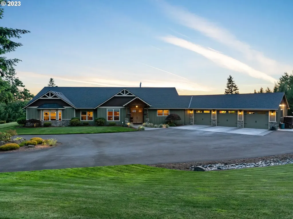 208 Ne 359th Street La Center WA 98629