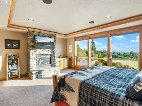 208 Ne 359th Street La Center WA 98629