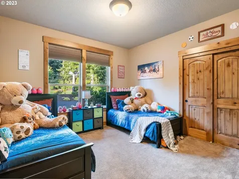 208 Ne 359th Street La Center WA 98629