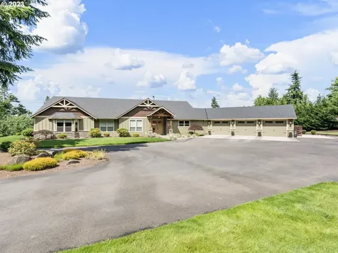 208 Ne 359th Street La Center WA 98629