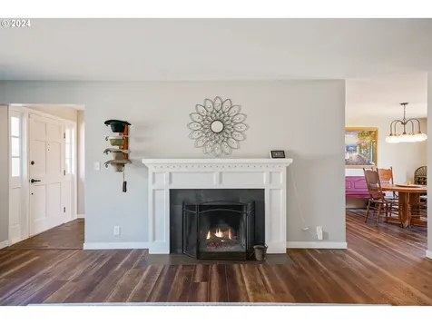 1378 Mistwood Drive NE Keizer OR 97303