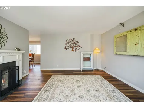 1378 Mistwood Drive NE Keizer OR 97303