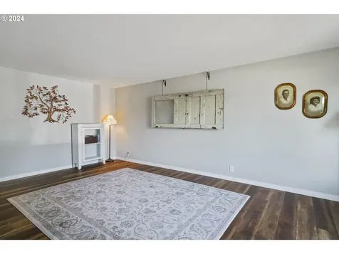 1378 Mistwood Drive NE Keizer OR 97303
