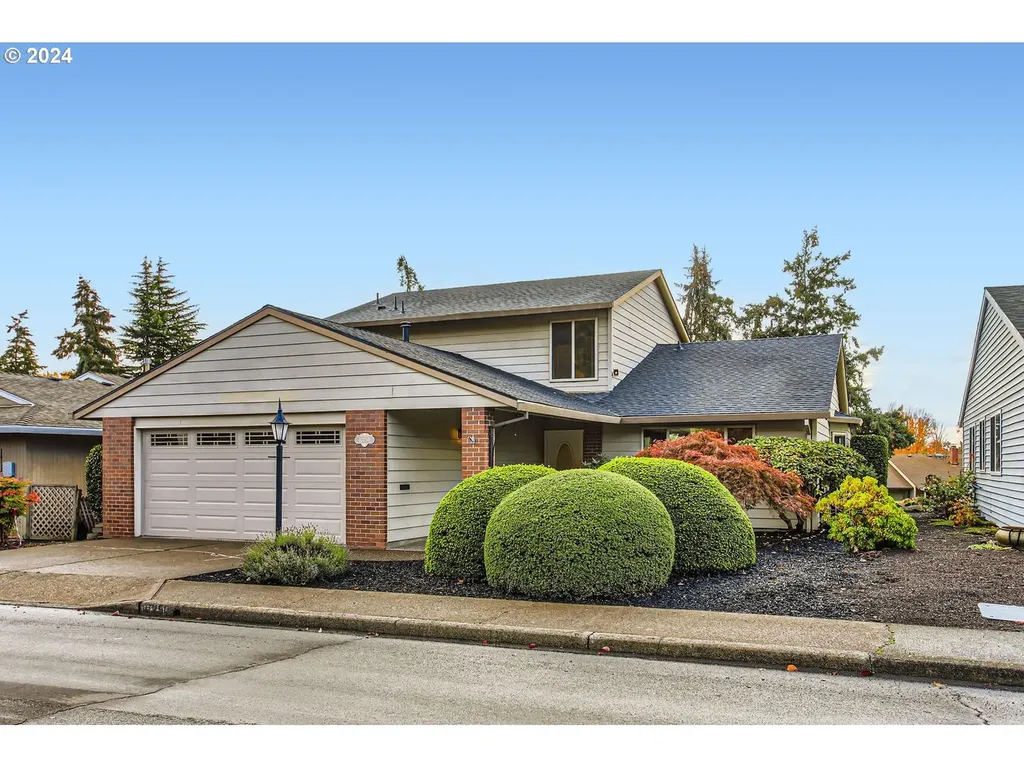 10250 SW Highland Drive Portland OR 97224