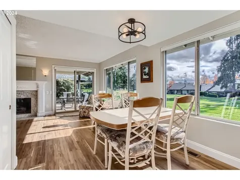 10250 SW Highland Drive Portland OR 97224