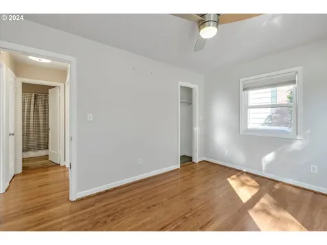 3553 SE Long Street Portland OR 97202