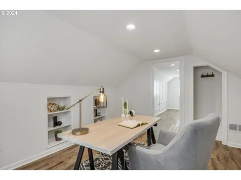 3553 SE Long Street Portland OR 97202