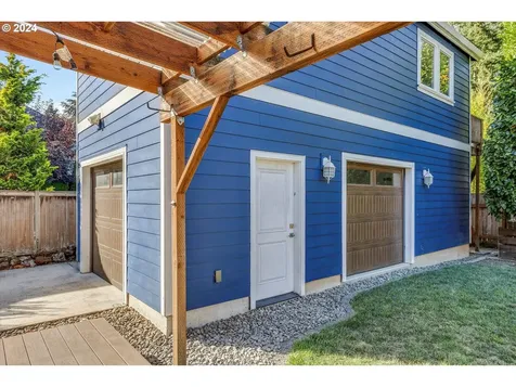 3553 SE Long Street Portland OR 97202