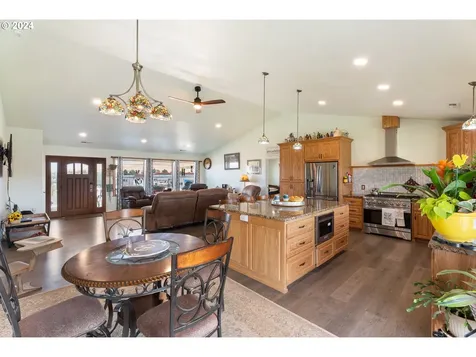 421 W Mill Street Weston OR 97886
