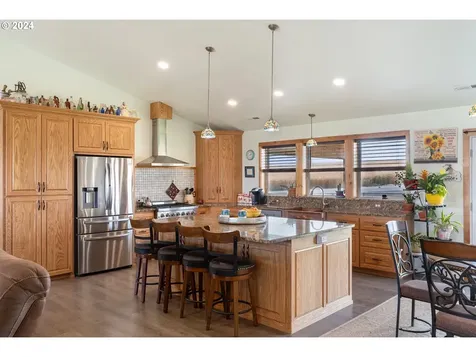421 W Mill Street Weston OR 97886