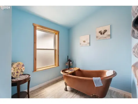 421 W Mill Street Weston OR 97886