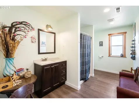 421 W Mill Street Weston OR 97886