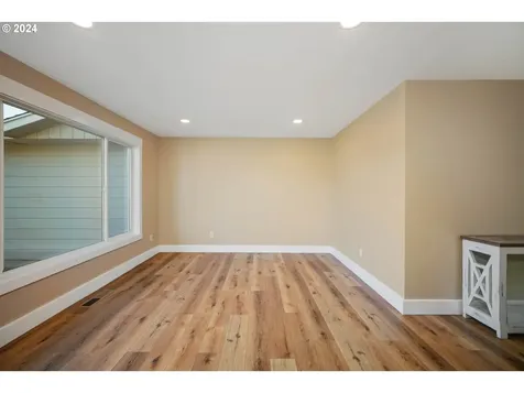 5635 Buttonwood Court SE Salem OR 97306