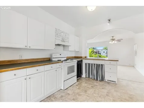 8055 SE Bybee Boulevard Portland OR 97206
