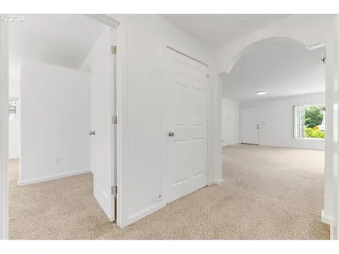 8055 SE Bybee Boulevard Portland OR 97206