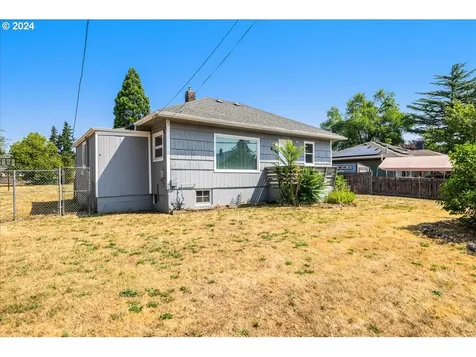 8055 SE Bybee Boulevard Portland OR 97206