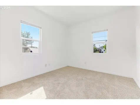 8055 SE Bybee Boulevard Portland OR 97206