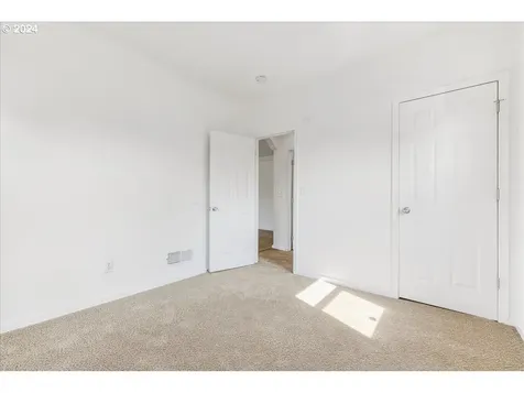 8055 SE Bybee Boulevard Portland OR 97206