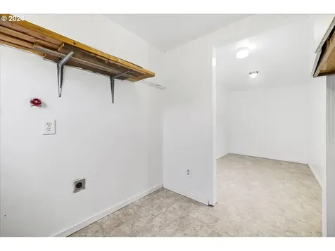 8055 SE Bybee Boulevard Portland OR 97206