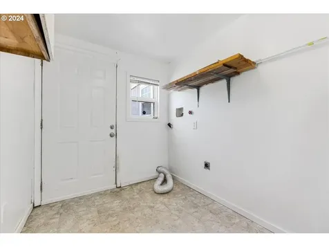 8055 SE Bybee Boulevard Portland OR 97206