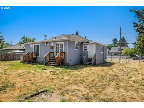 8055 SE Bybee Boulevard Portland OR 97206