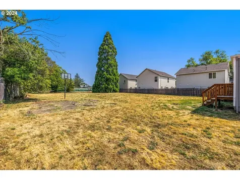 8055 SE Bybee Boulevard Portland OR 97206