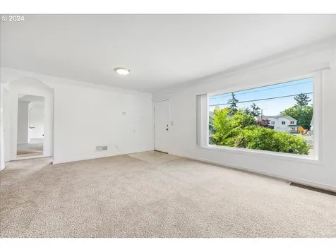8055 SE Bybee Boulevard Portland OR 97206