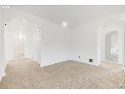 8055 SE Bybee Boulevard Portland OR 97206