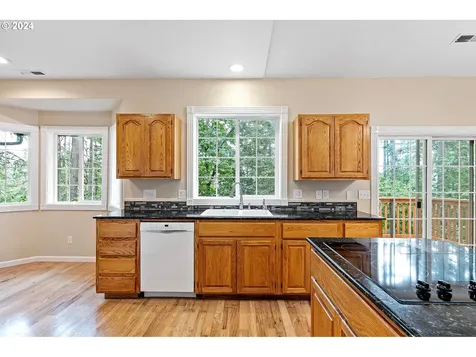 626 S 73rd Street Springfield OR 97478