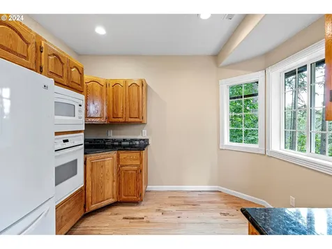 626 S 73rd Street Springfield OR 97478