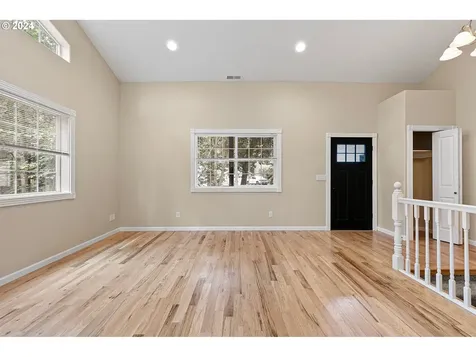 626 S 73rd Street Springfield OR 97478