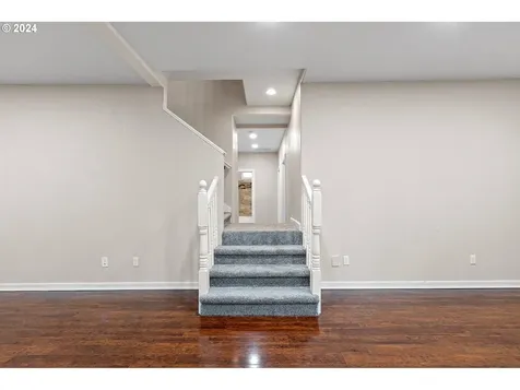 626 S 73rd Street Springfield OR 97478