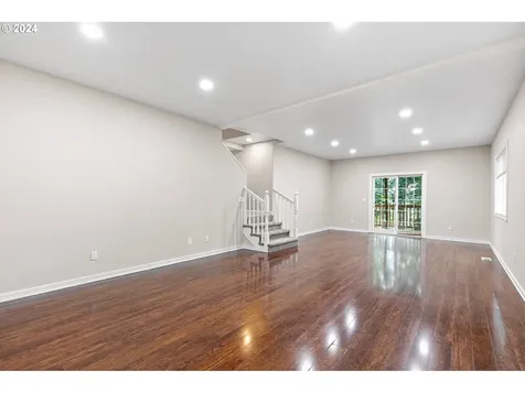 626 S 73rd Street Springfield OR 97478