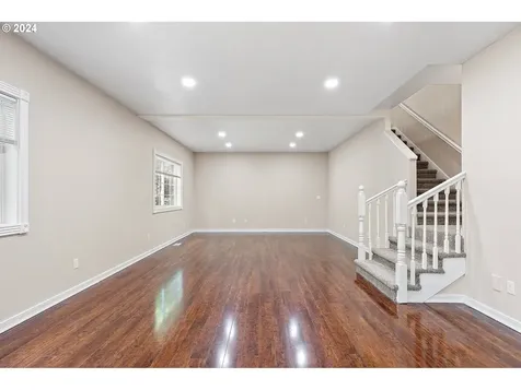 626 S 73rd Street Springfield OR 97478