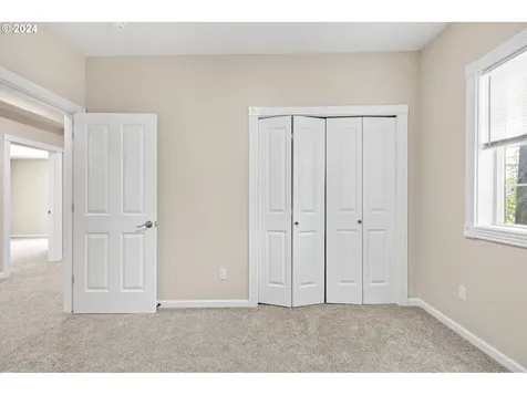 626 S 73rd Street Springfield OR 97478