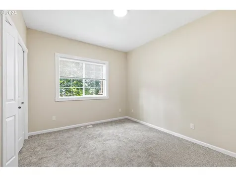 626 S 73rd Street Springfield OR 97478