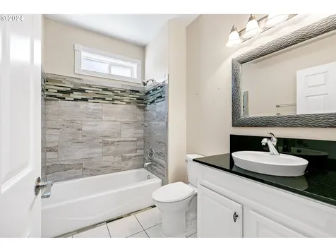 626 S 73rd Street Springfield OR 97478