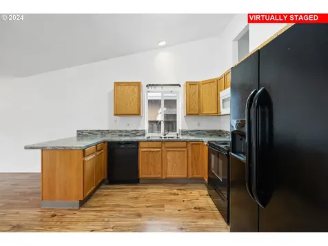 15806 NE 76th Street Vancouver WA 98682