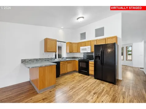 15806 NE 76th Street Vancouver WA 98682