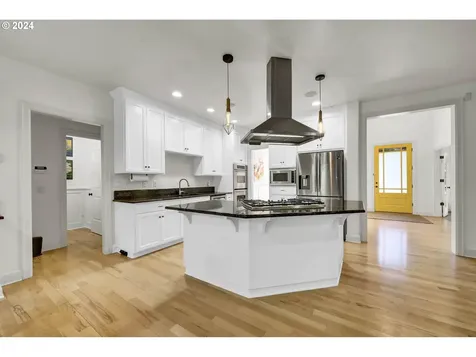 1133 Skylark Lane Eugene OR 97401