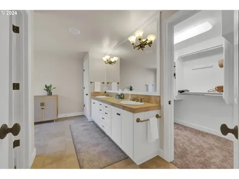 1133 Skylark Lane Eugene OR 97401