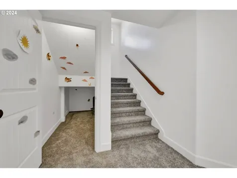 1133 Skylark Lane Eugene OR 97401