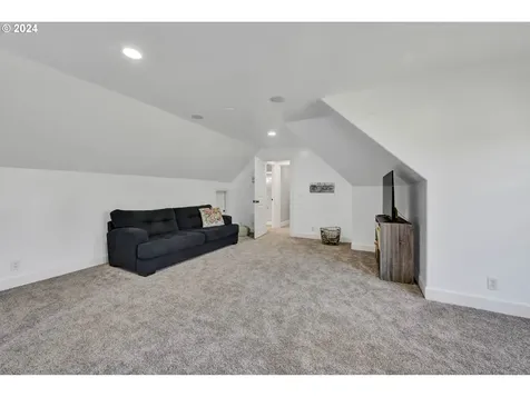 1133 Skylark Lane Eugene OR 97401