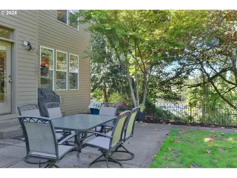 1133 Skylark Lane Eugene OR 97401