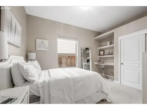 13604 NE 25th Avenue Vancouver WA 98686