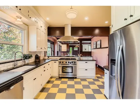 5135 NE 24th Avenue Portland OR 97211
