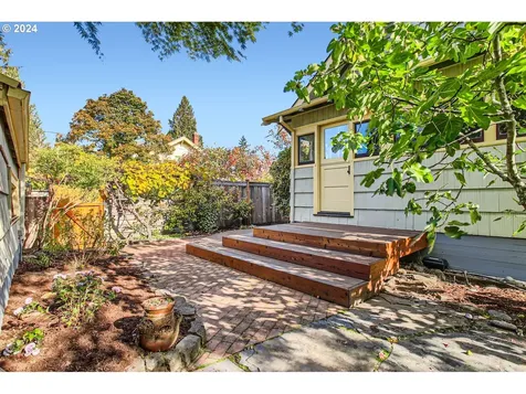 5135 NE 24th Avenue Portland OR 97211